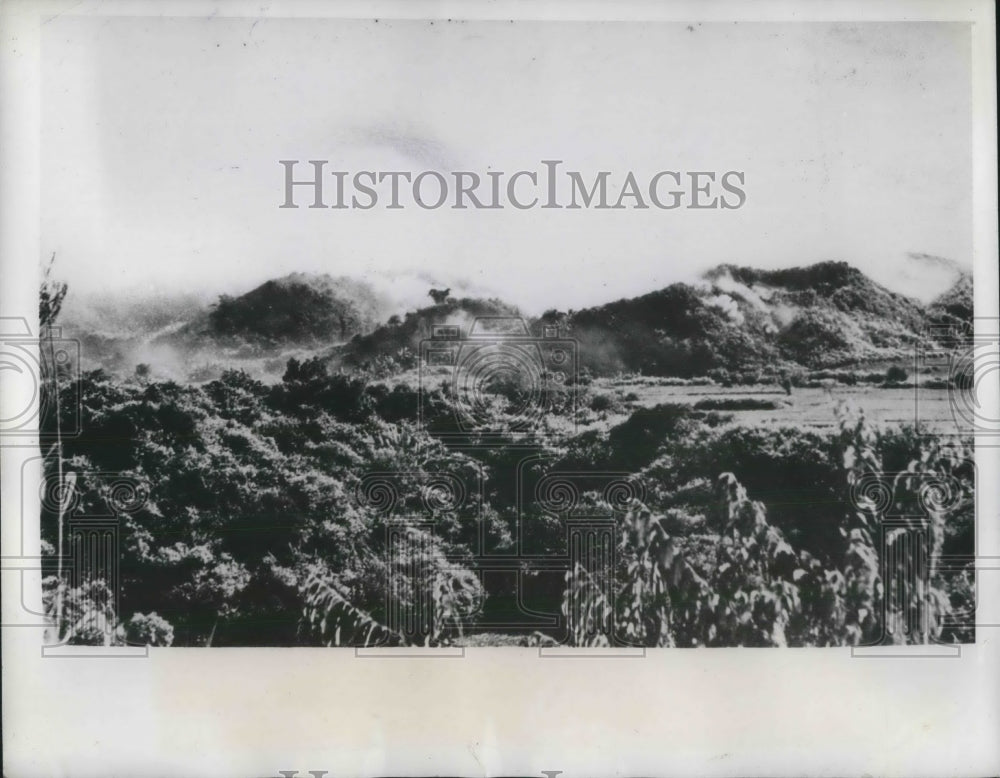 1944 Press Photo Burma, British &amp; Indian troops battle Japanese near Maungdaw-Historic Images
