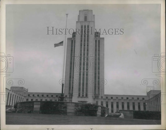 1949 Press Photo Wash.D.C. the flag ,ethesda Naval Hospital, Defense Sec death - Historic Images