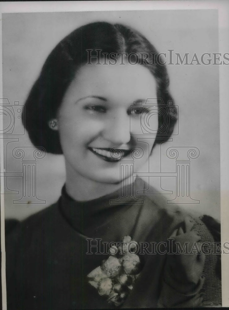 1938 Press Photo South Bend, Ind Savka Berich, age 16 sues  Basker for seduction - Historic Images