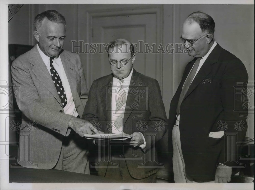 1938 Chicago, Natl Mediation Board, OS Beyer,Dr Wm Leiserson, G Cook - Historic Images