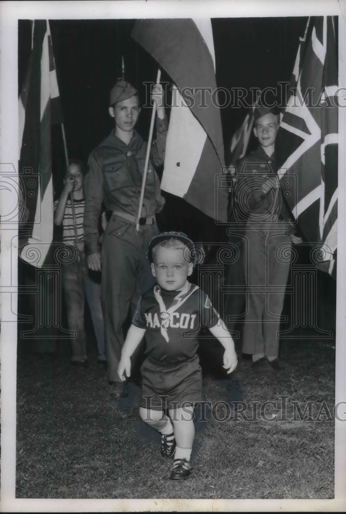 1955 Boy Scouts &amp; Kent Turner at jamboree in Atlanta, Ga - Historic Images