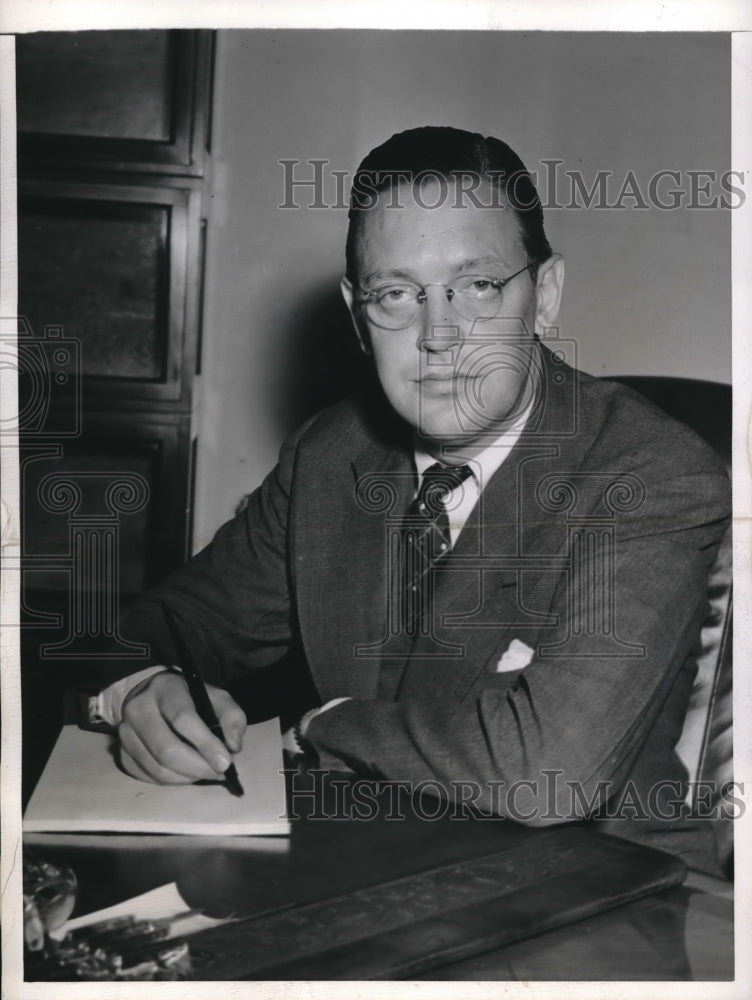 1944 Paul Porter Chairman of Federal Communications Commission - Historic Images