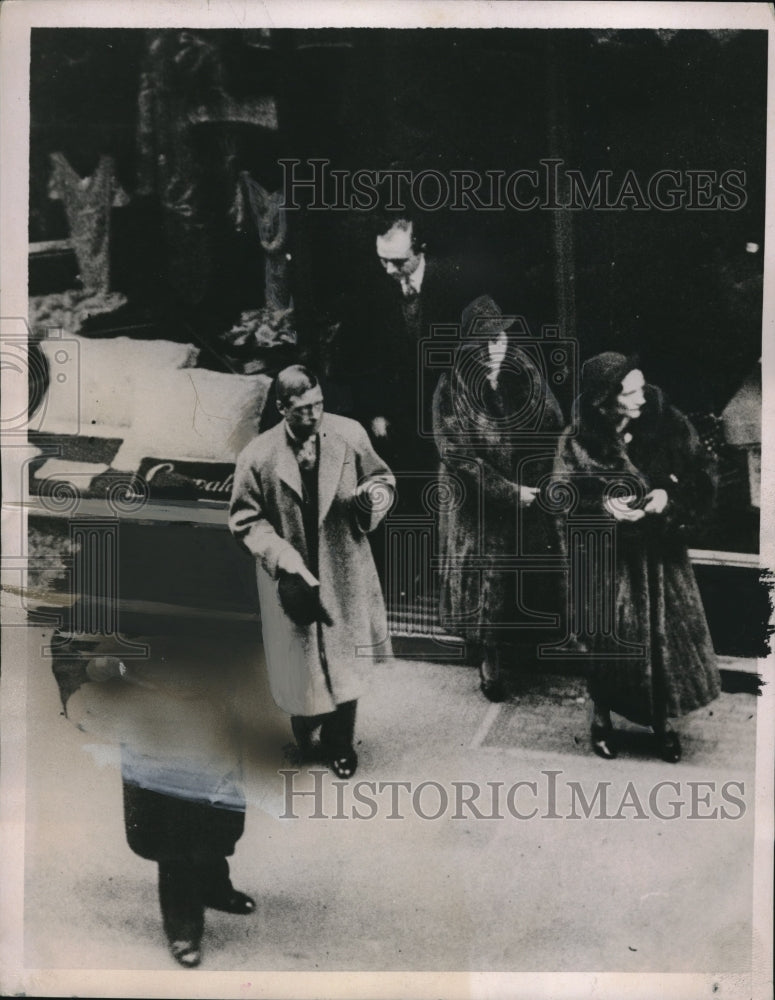 1936 Press Photo Prince Of Wales &amp; Mrs Wallis Simpson In Budapest Hungary - Historic Images