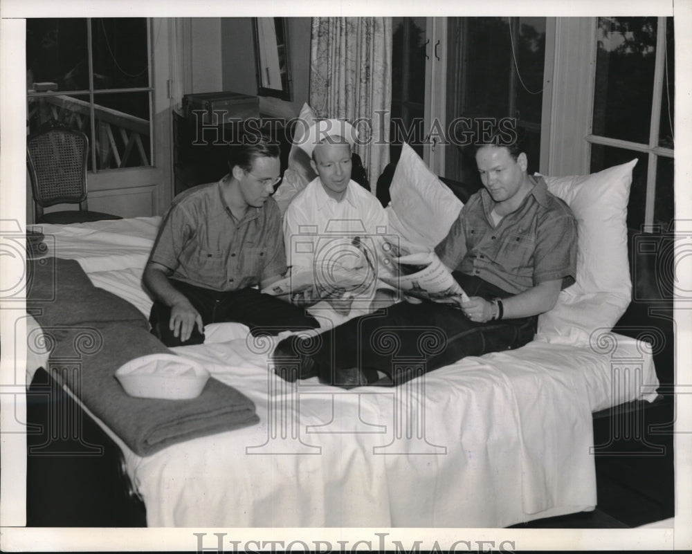 1942 Press Photo Morgan Seifert, Thomas Walsh, Edward Abrams-Historic Images