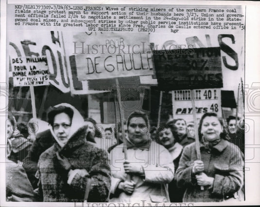 1963 Wives of striking miners of northern France Coal Fields - Historic Images