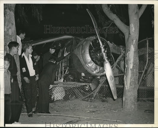 1939 Wreckage of the plane of Harold Parker crash landing - Historic Images