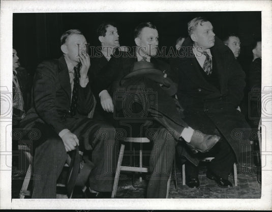 1943 Press Photo President of Local 1376 Joseph Closkey & John Bushinsky - Historic Images