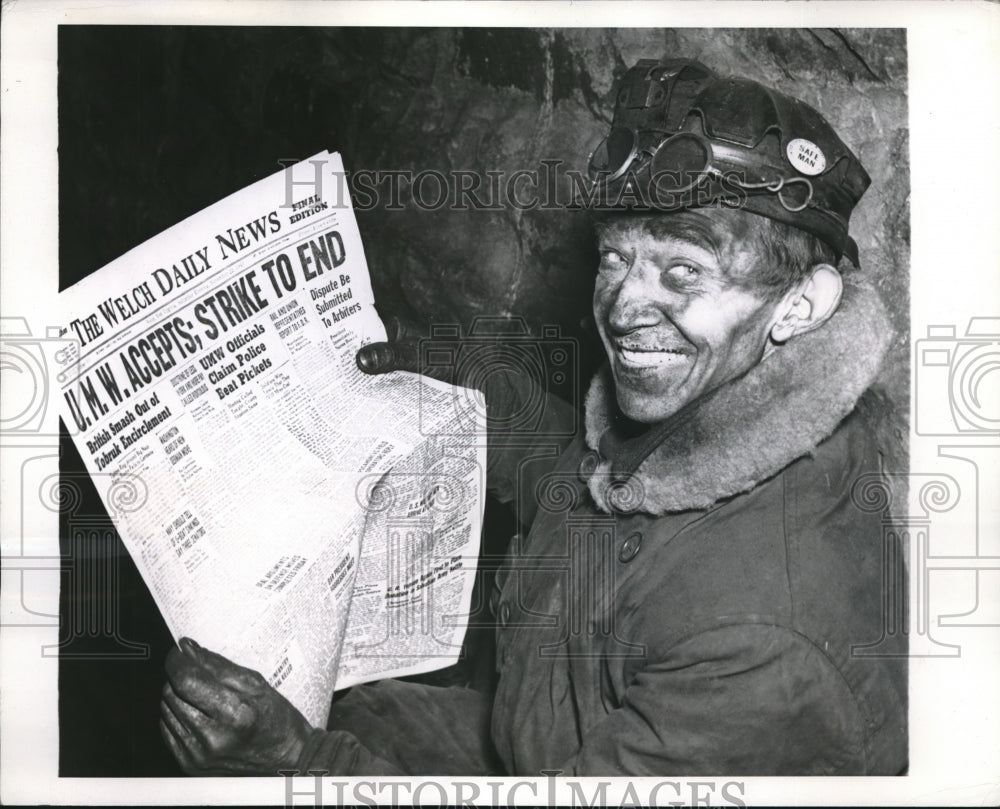 1941 Veteran Miner Matt Yurkovch Good News Ending Strike Mine No. 6 - Historic Images