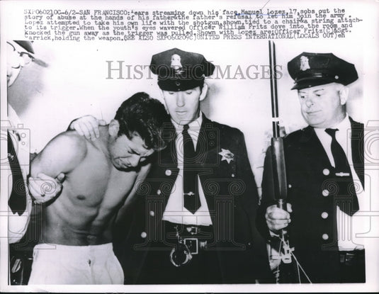 1958 Manuel Lozez Officer william Fritz - Historic Images