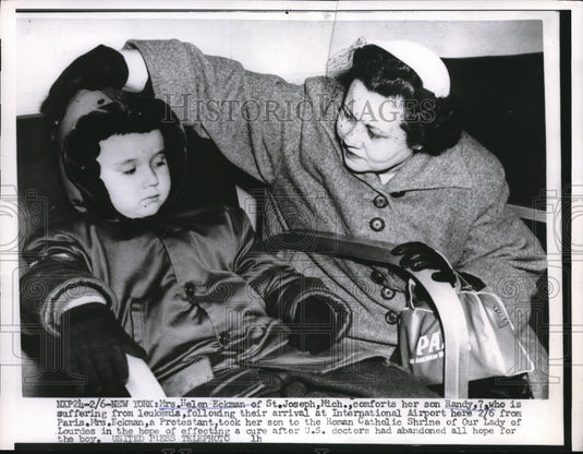 1938 Press Photo NYC, Mrs Helen Eckman & son Randy who has leukemia - nec03527-Historic Images