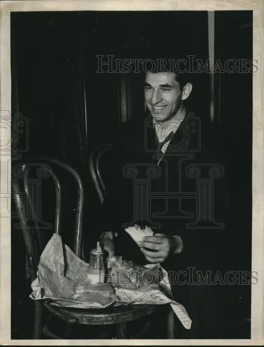 1933 Press Photo Nick Barille-Historic Images
