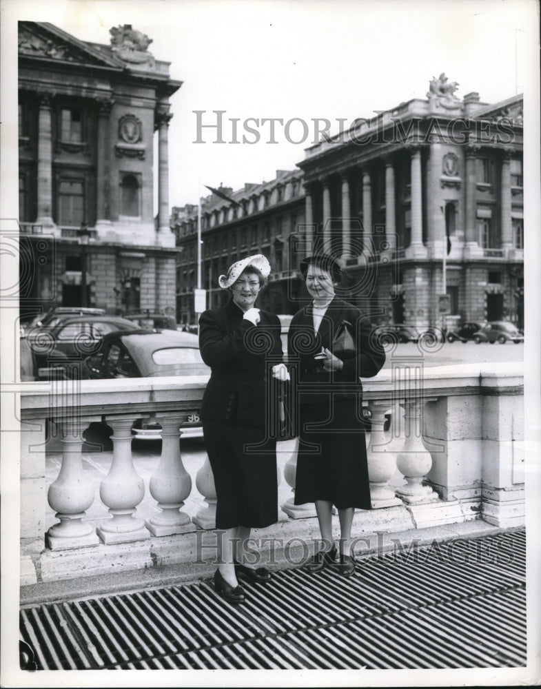 1951 Mrs India Edwards &amp; Mrs Georgia Neese Clark in Paris - Historic Images