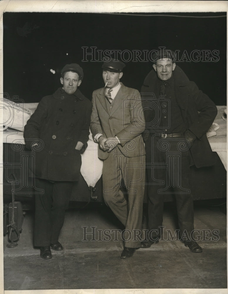 1929 Press Photo H Cunningham L Barry Deckhands "West Point" Ferryboat - Historic Images
