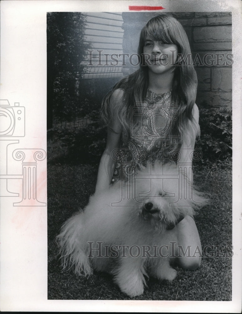 1968 Press Photo Denise Easterday Age 13 &amp; &quot;Sparky&quot; Her Dog-Historic Images