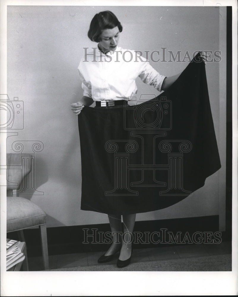 1958 Dress making  - Historic Images