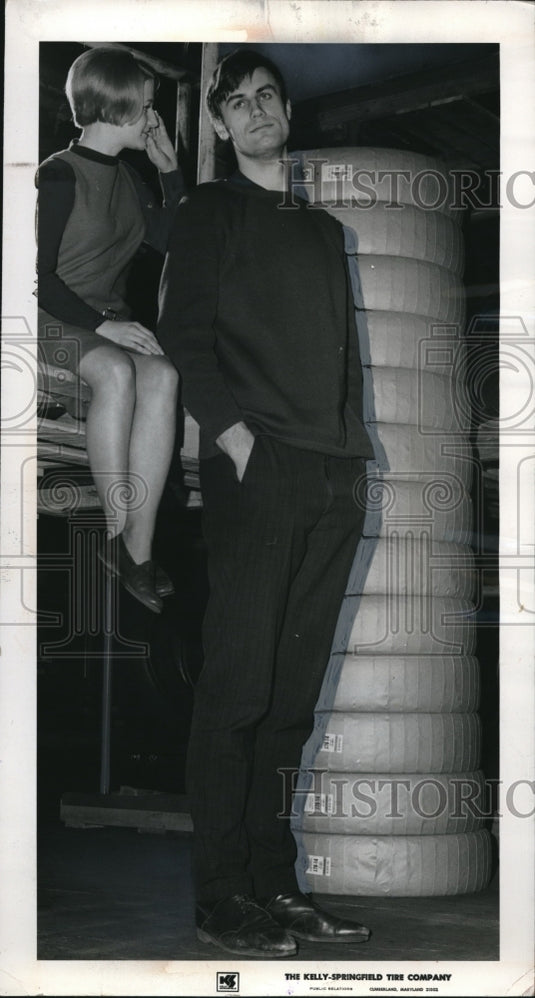 1969 Carolyn Shea & Zdnek Dousa, Prague Univ man on US visit - Historic Images