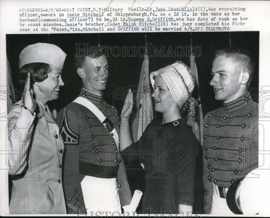 1960 Press Photo Lt. June Crutchfield Jaie Mitchell Lt. Eugene D. Griffith - Historic Images