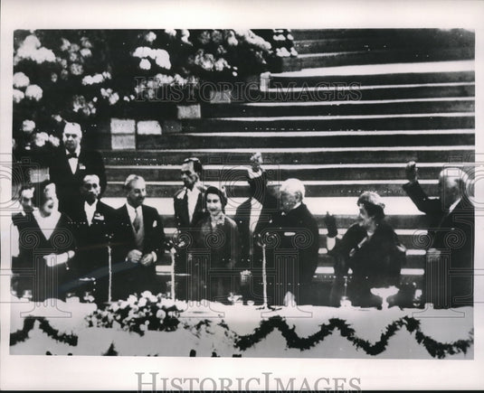 1953 Press Photo London, Prime Minister W Churchill, Queen Elizabeth,H Holt-Historic Images