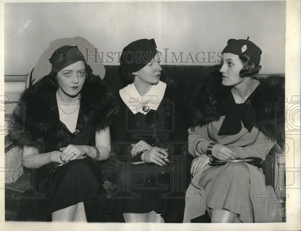 1933 Mrs W Betts, Mrs HT Fleitman, Mrs R Lowell for NY Boy Scouts - Historic Images