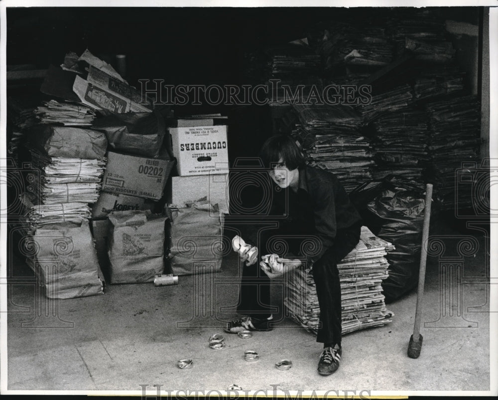 1974 Carrollton, Tex. Robin Edwards recycles newspapers - Historic Images