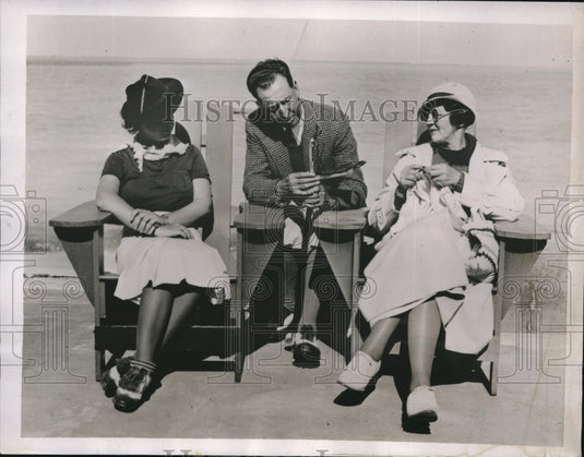 1935 Press Photo Willie MacFarlane Scottish Golfer With Wife Mrs Johnny Revolta-Historic Images