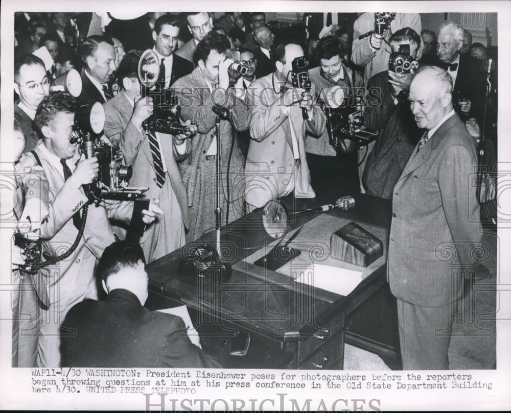 1953 President Eisenhower at D.C. press conference - Historic Images