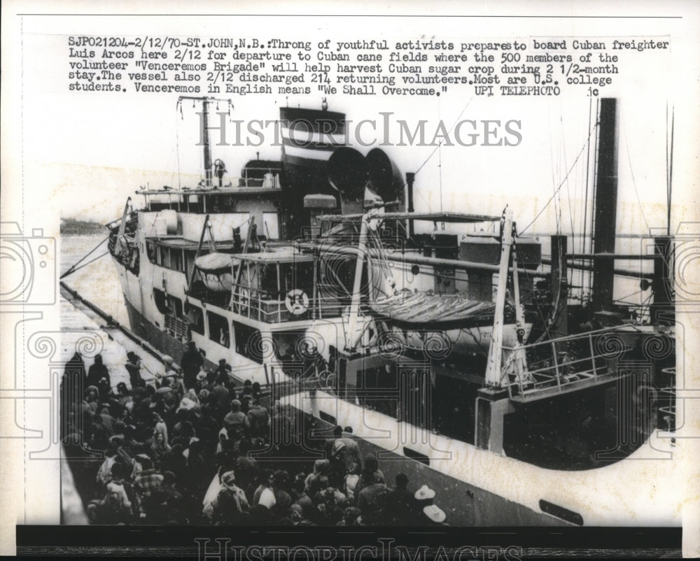 1970 Cuban Freighter Luis Arcos With Youthful Activists Sugar Crops - Historic Images