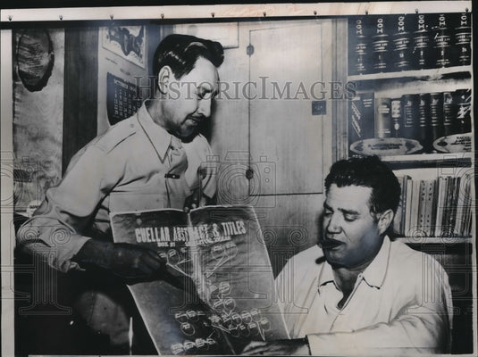 1956 Press Photo Pancho Hinojosa & Paul Allen with a land grant - Historic Images