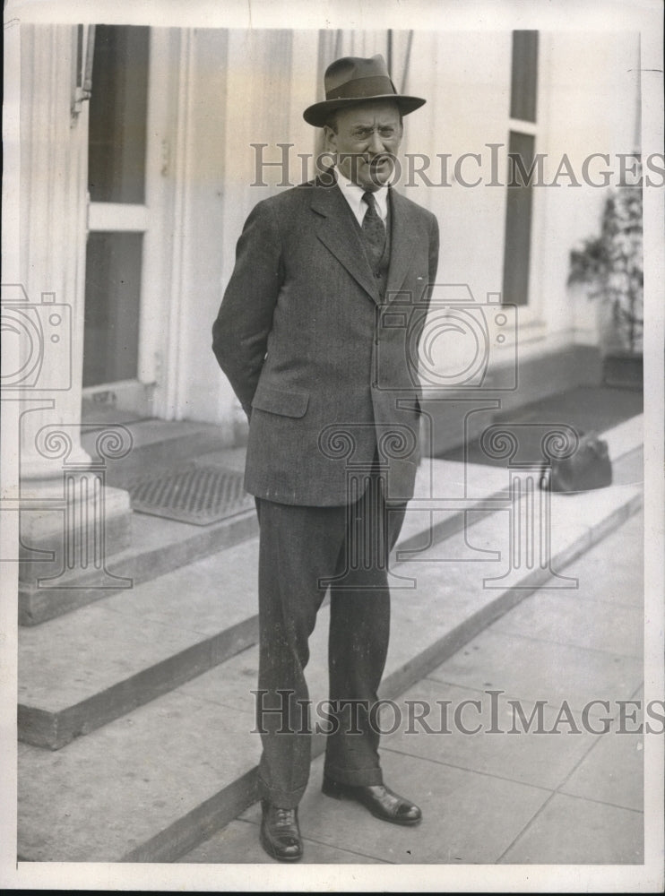 1933 Press Photo Henry Morganthau Jr. governor new Farm Admin Bureau - nec05678 - Historic Images