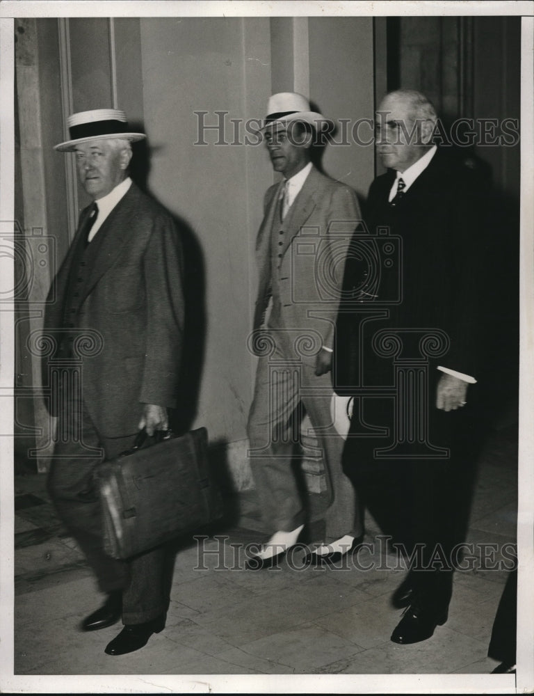 1933 JP Morgan Financier & Attorney James Davis Arrive Senate Inquir - Historic Images
