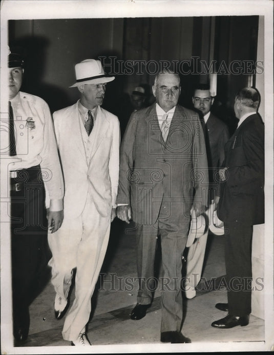 1933 JP Morgan Financier Arriving at Senate Office for Inquiry - Historic Images