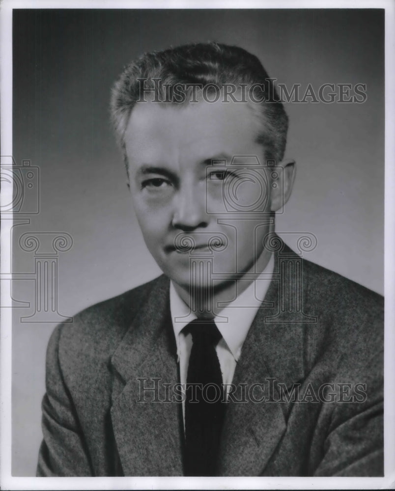 1955 Press Photo Chrysler Sales Manager Burton Durkee-Historic Images