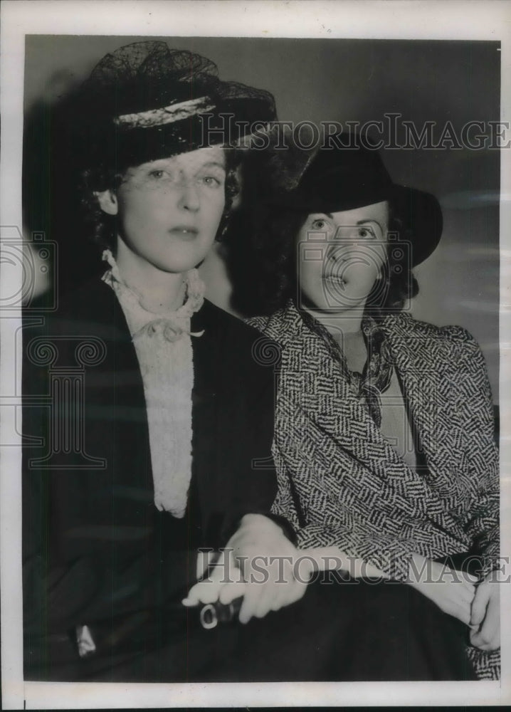 1939 Press Photo Mrs. Frances McDonald with Sister Marjorie O&#39;Hara in Court-Historic Images