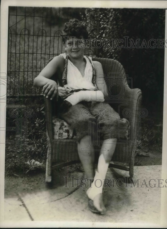 1930 Press Photo William McDonnell, age 12 fell out of tree after 226 hours-Historic Images