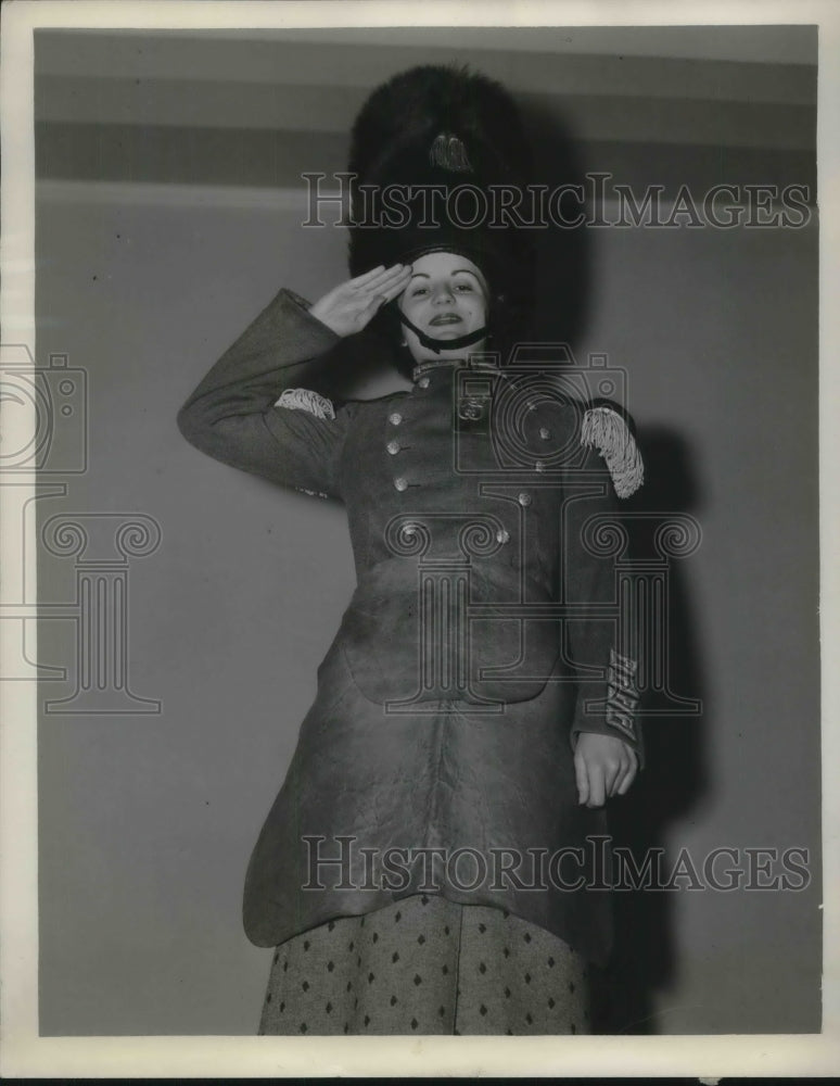 1937 Press Photo Miss Mary Ruth La Voo, Cleveland, Ohio Grays for parade - Historic Images