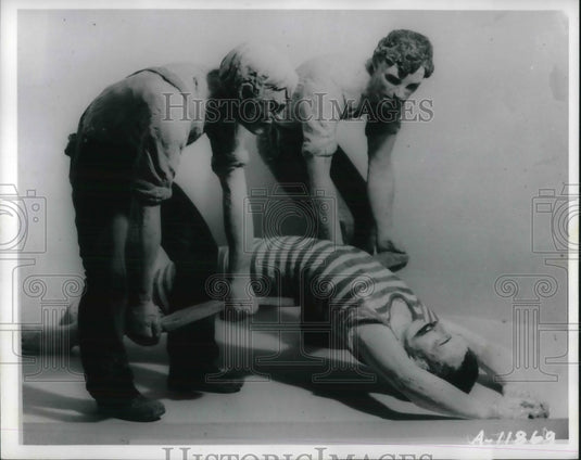 1958 Phonk Method Of Artificial Respiration Used In 1820's - Historic Images