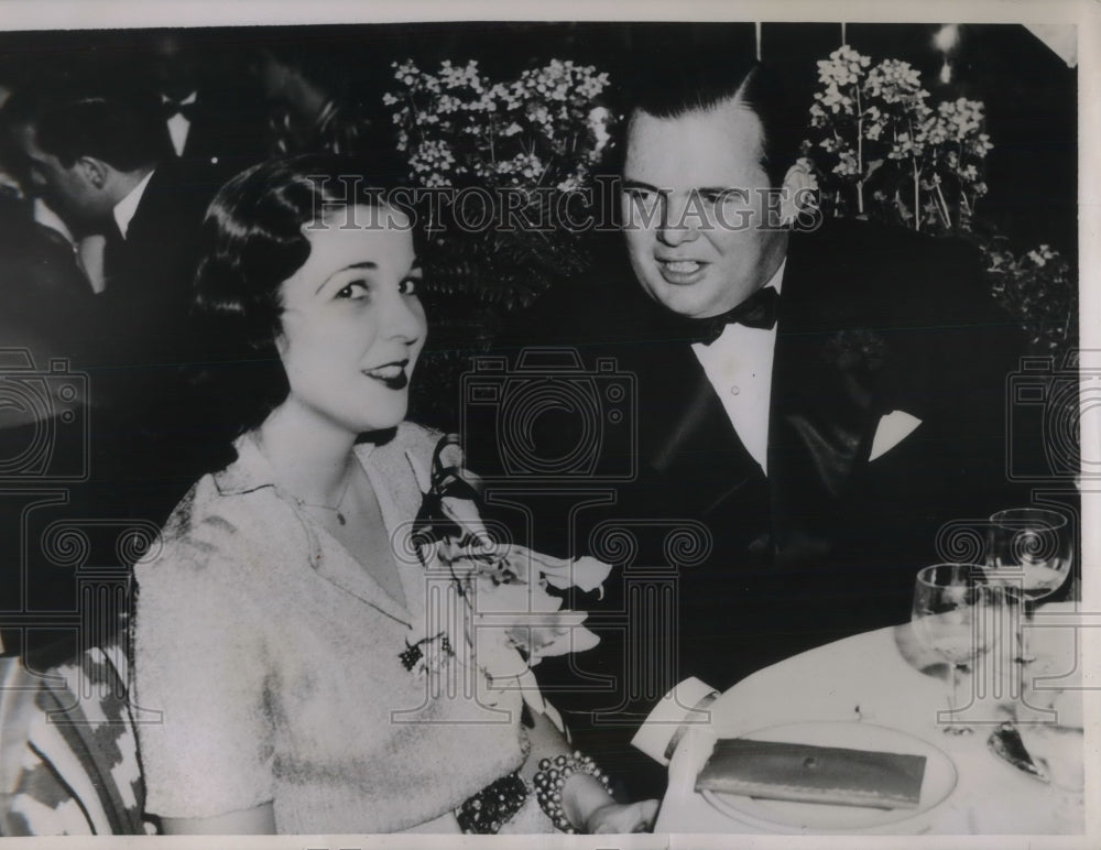 1937 Press Photo Miss Gloria Baker & Eddie Reeves at NYC Waldorf Astoria-Historic Images