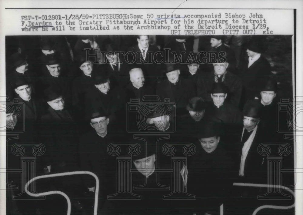 1959 Press Photo Bishop John Dearden travels to Detroit to become archbishop - Historic Images