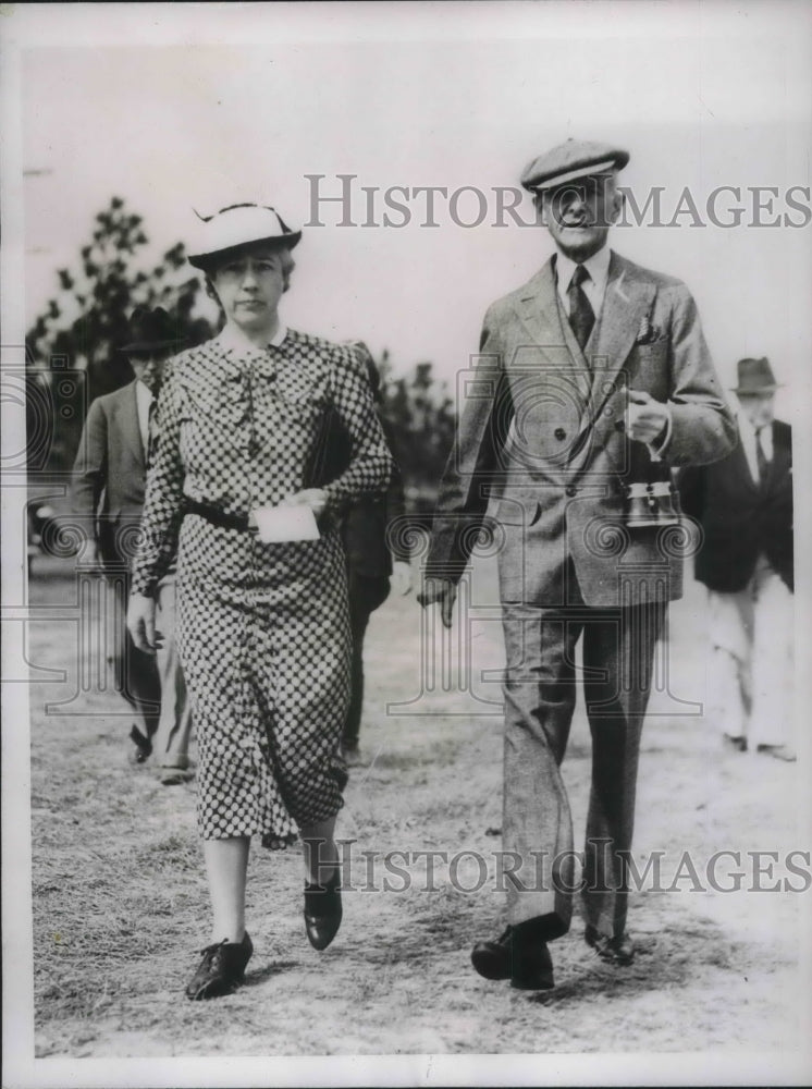 1937 Press Photo Mrs Lawrence Smith &amp; Ernest White Judge Pinehurst Horse Show - Historic Images