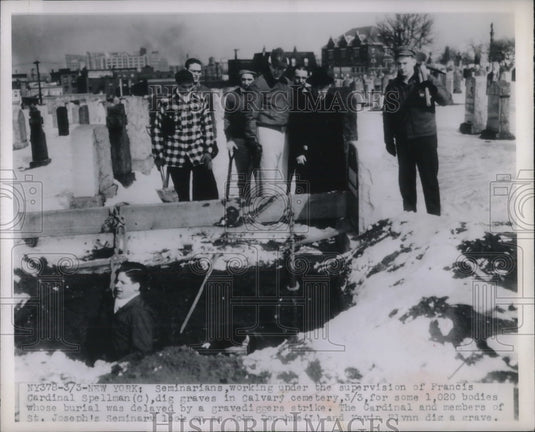 1949 Francis Cardinal Spellman Supervises As Seminarians Dig Graves - Historic Images