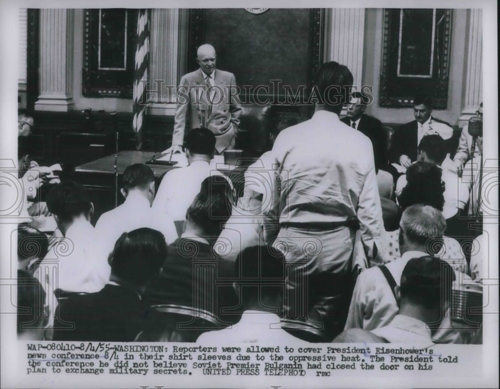 1955 Press Photo Reporters at President Eisenhower&#39;s press conference. - Historic Images