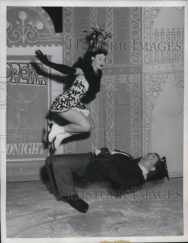 1957 Carol Caverly &amp; Mr Frick &quot;Ice Follies of 1957&quot; Madison Square - Historic Images