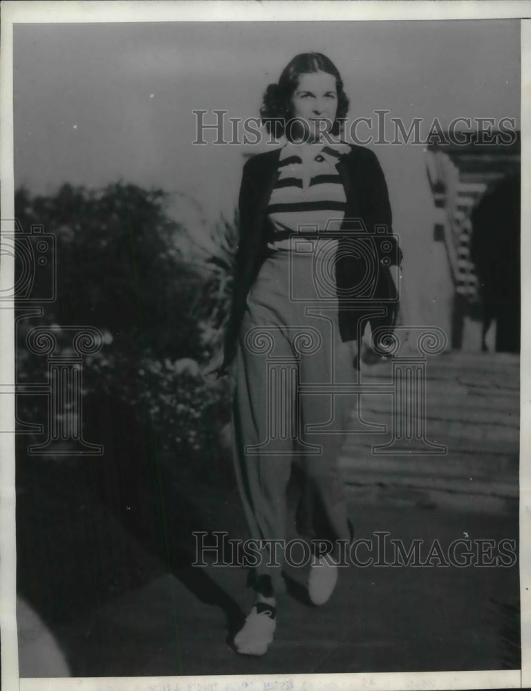 1936 Gloria Baker at the El Mirador Hotel, Palm Springs, CA - Historic Images