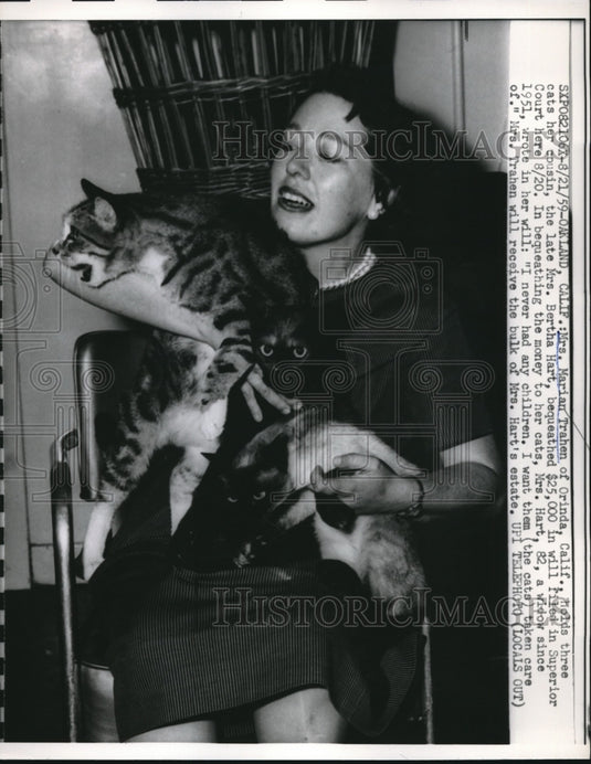 1959 Press Photo Oakland, Calif. Mrs Marian Trahen & cats bequeathed to her-Historic Images