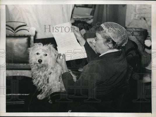 1935 Press Photo Mrs Nana E Scott & Her Dog Hercules Who are Inseparable - Historic Images