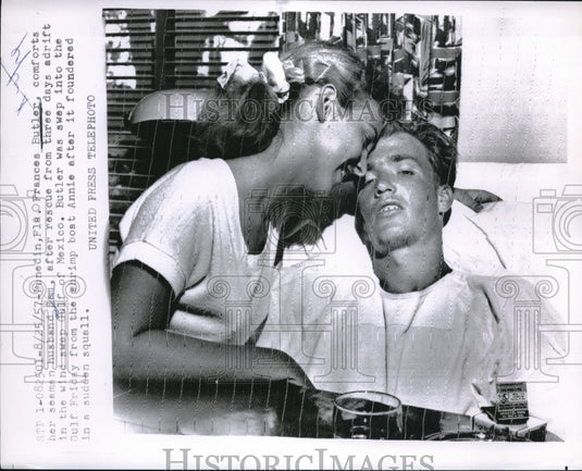 1957 Press Photo Dunedin, Fla Frances Butler & seamn Sam at hospital - nec07485-Historic Images