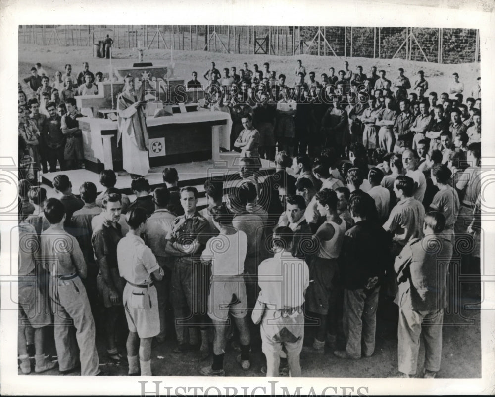 1941 Italian POWs at a camp in MiddelEast at Mass with a Padre-Historic Images