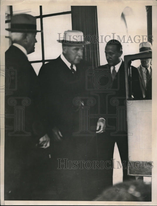 1933 Banker JP Morgan Leaves Hotel Carlton To Testify - Historic Images