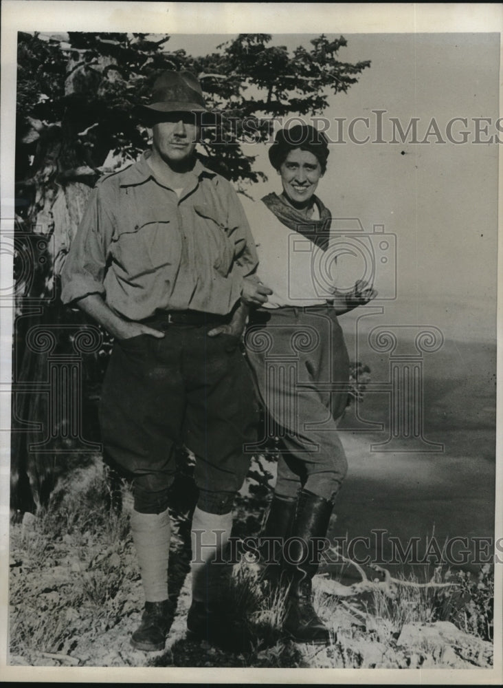 1933 Press Photo Mr. &amp; Mrs. T.G. Blakeman Troupes Of Actors Tour The Provinces - Historic Images