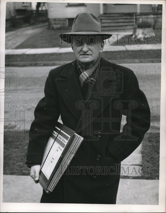 1950 Census taker John D. Sugaski - Historic Images
